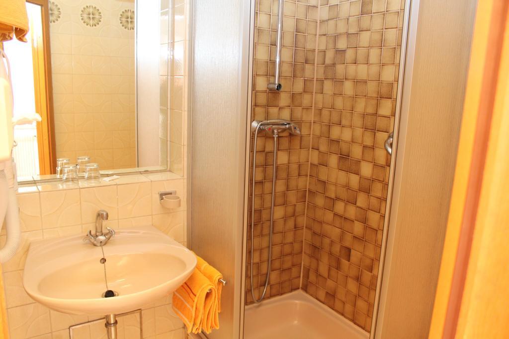 Hotel Hottmann Щутгарт Стая снимка